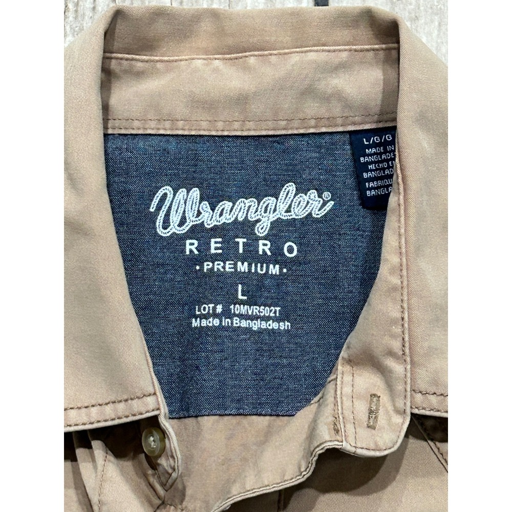 Country western cowboy casual Fall Beige light brown button down - Picture 2 of 5